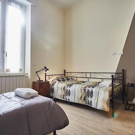 Cattaneo 65 3 Bedrooms 5 Minutes From And Station W Parking 아파트 *