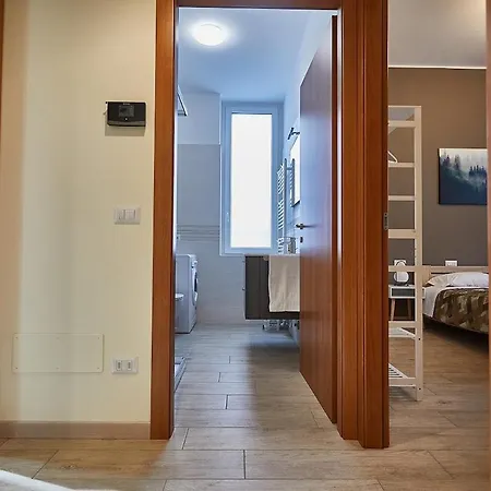 Cattaneo 65 - 3 Bedrooms, 5 Minutes From And Station - Parking