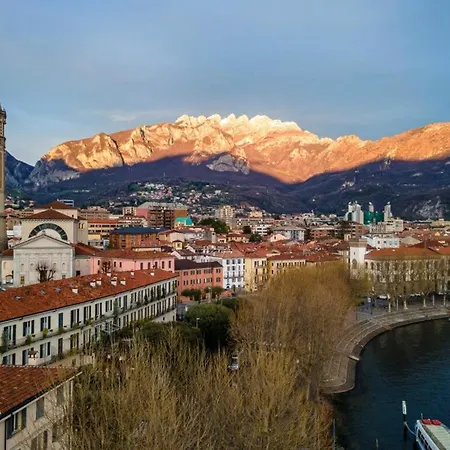Cattaneo 65 - 3 Bedrooms, 5 Minutes From And Station - Parking