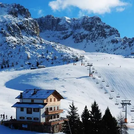 Lejlighed Cattaneo 65 3 Bedrooms 5 Minutes From And Station W Parking Lecco